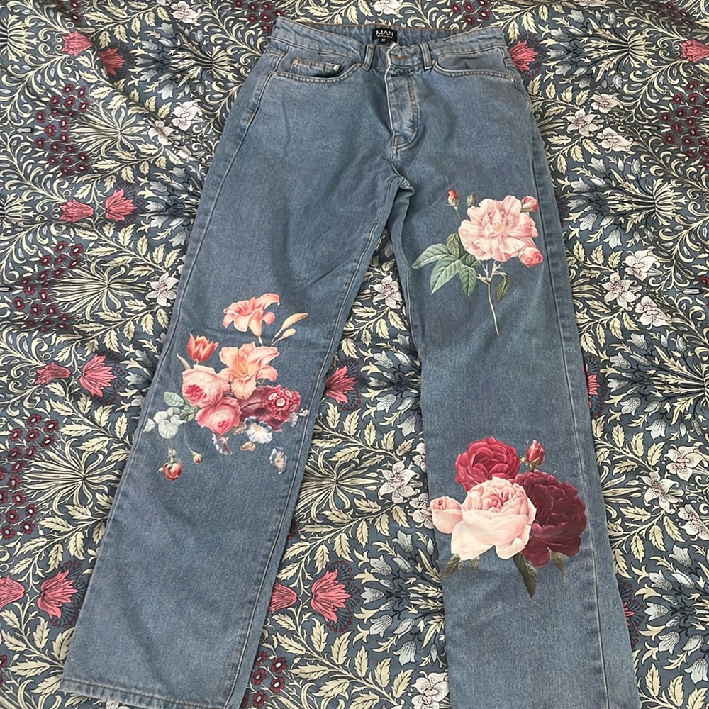 Men’s Size 32 Straight Jeans with Floral Print